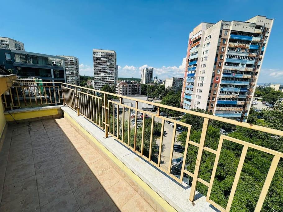 Student Town 1Bdr Apt София Екстериор снимка
