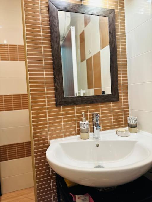 Student Town 1Bdr Apt София Екстериор снимка